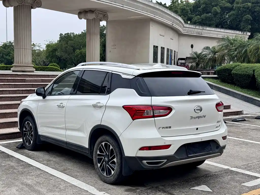 GAC Motor Trumpchi GS4 2017 — фото 13