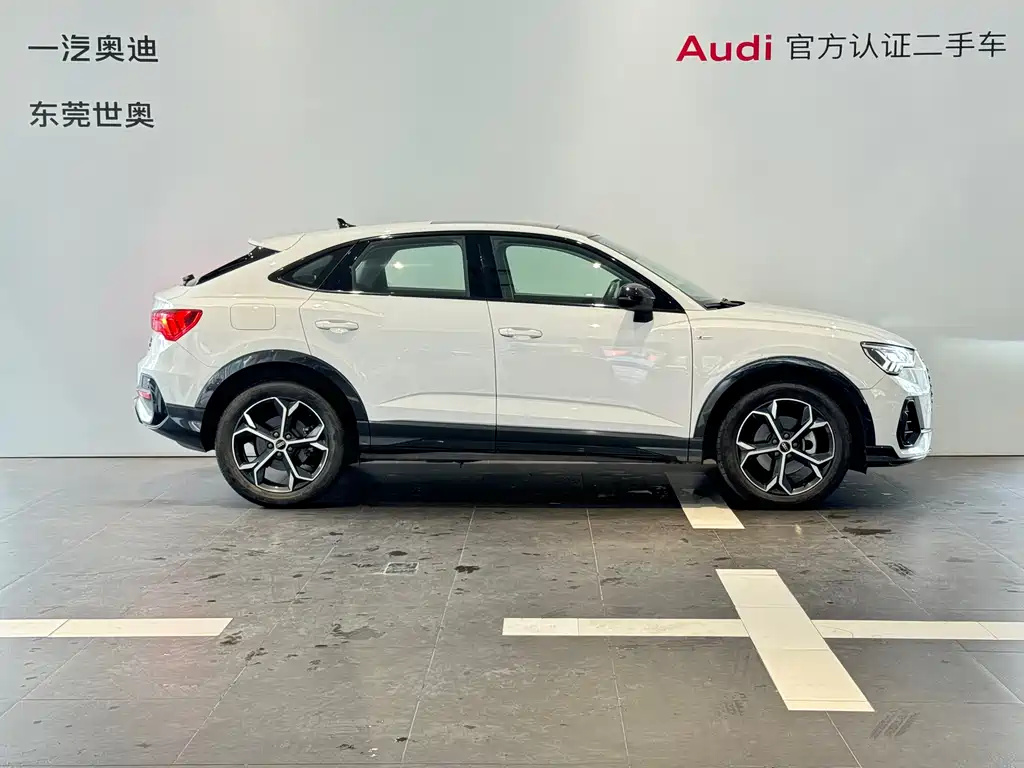 Audi Q3 Sportback 2023 — фото 3