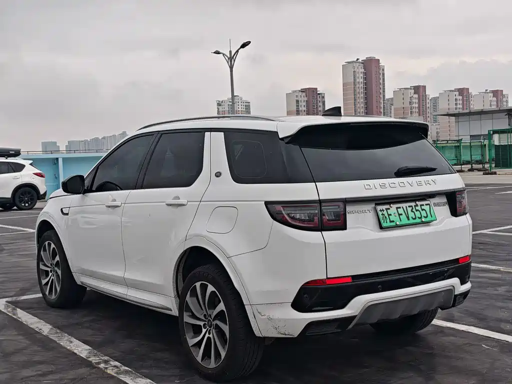 Land Rover Discovery Sport Hybrid 2024 — фото 7