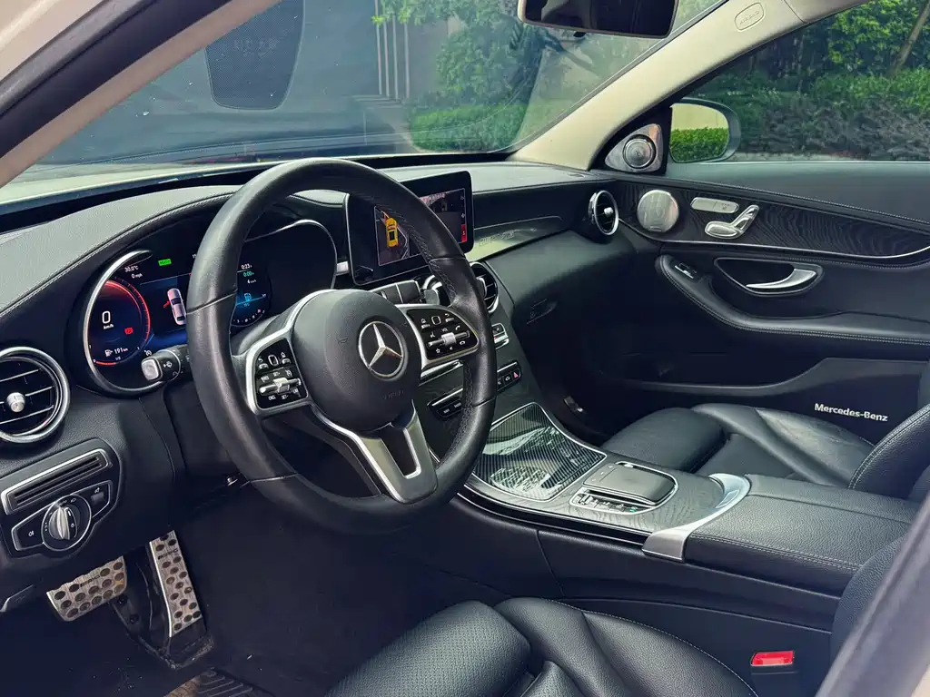 Mercedes-Benz C-Class 2019 — фото 9