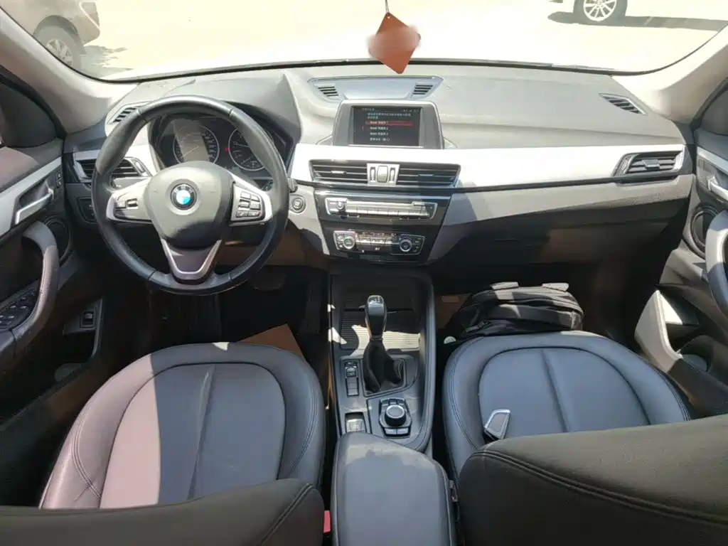 BMW X1 2018 — фото 10