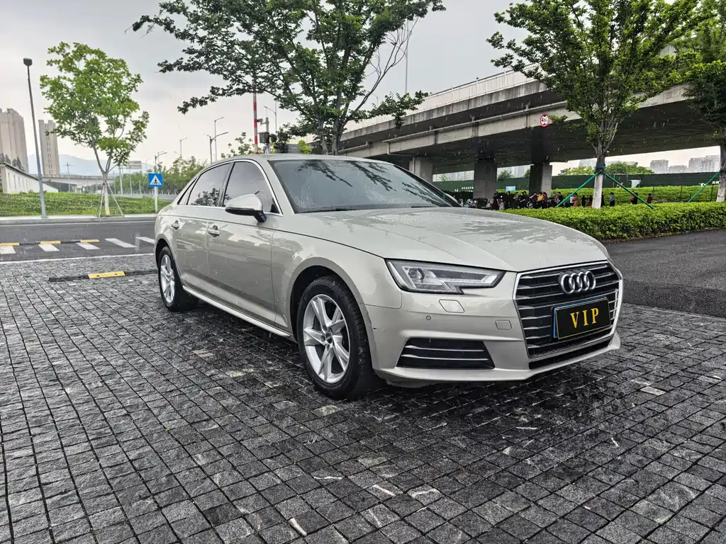 Audi A4L 2018 — фото 3