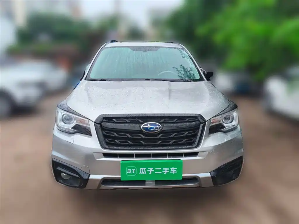 Subaru Forester 2017 — фото 2