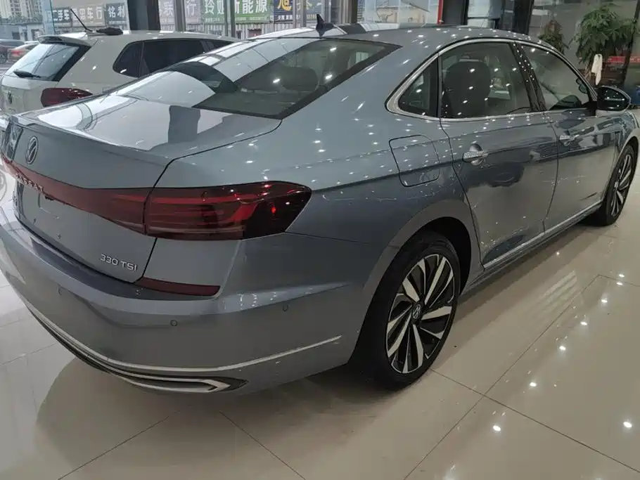 Volkswagen Passat 2021