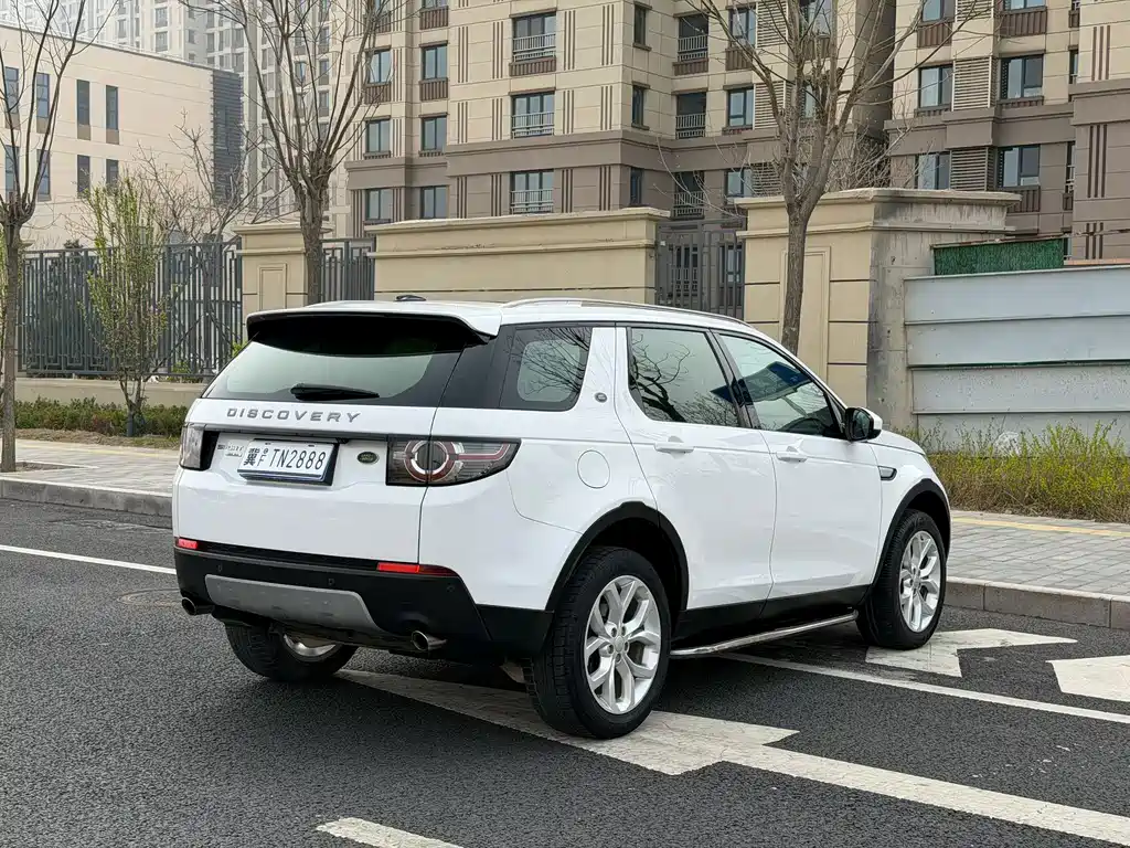 Land Rover Discovery Sport 2016 — фото 9