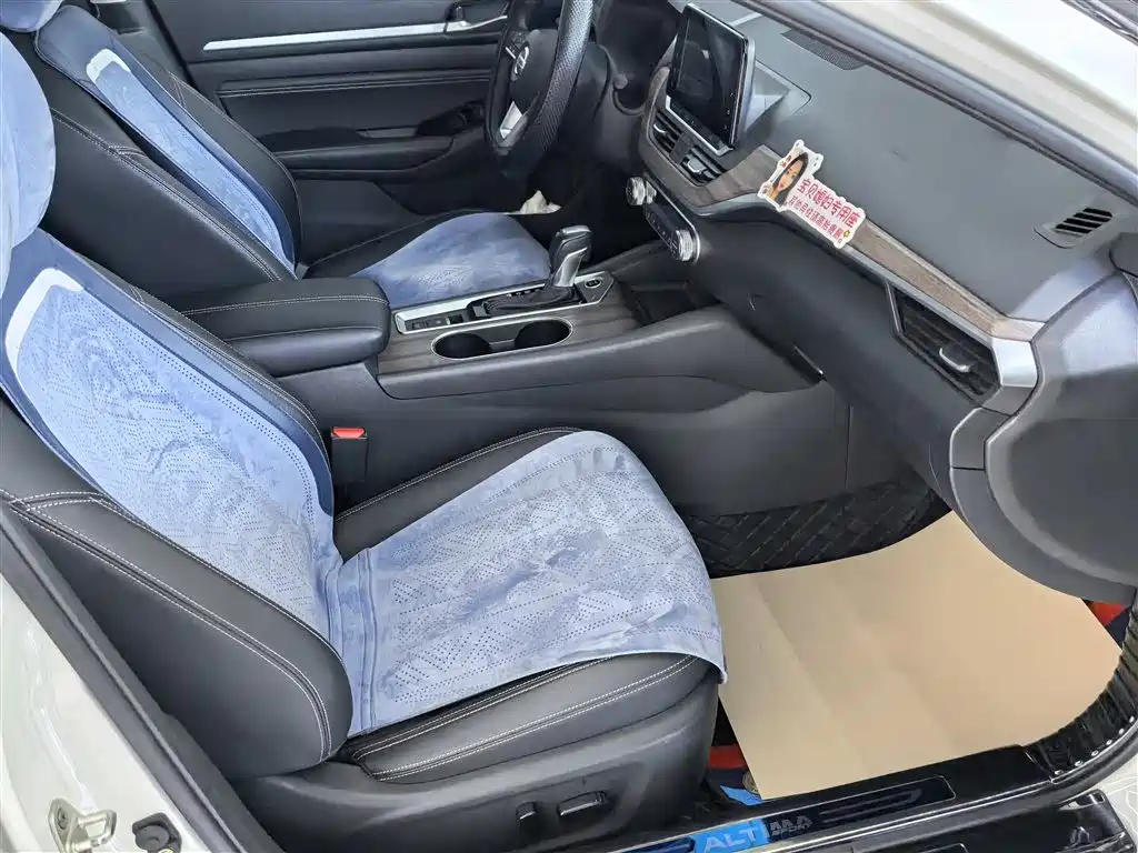 Nissan Teana 2023 — фото 15