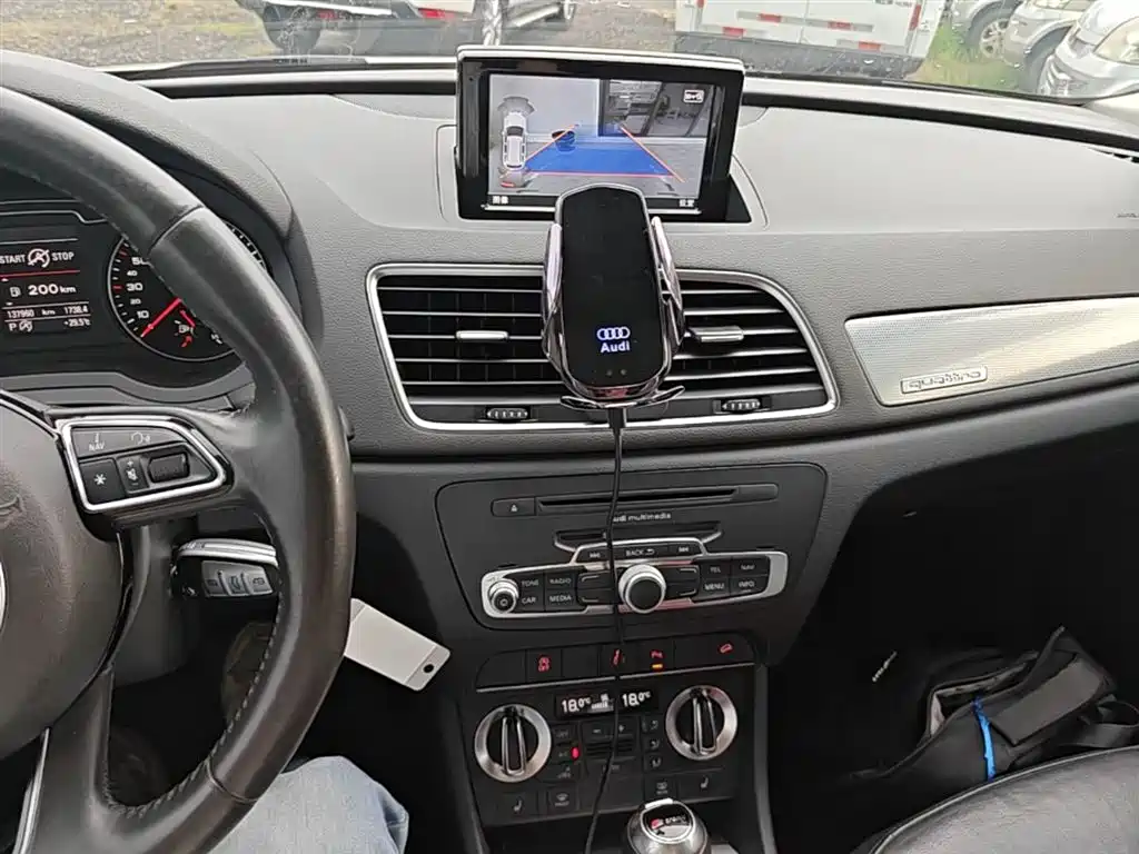 Audi Q3 2014 — фото 13