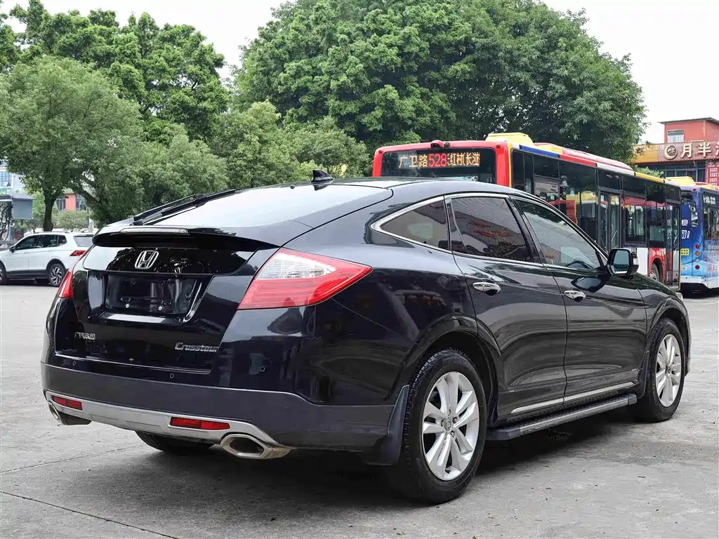 Honda Crosstour 2014 — фото 7