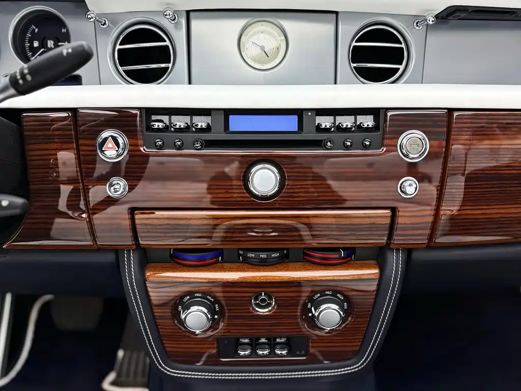 Rolls-Royce Phantom 2011 — фото 18