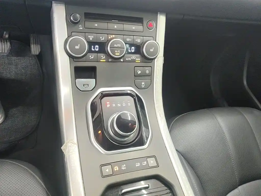 Land Rover Evoque 2018 — фото 14