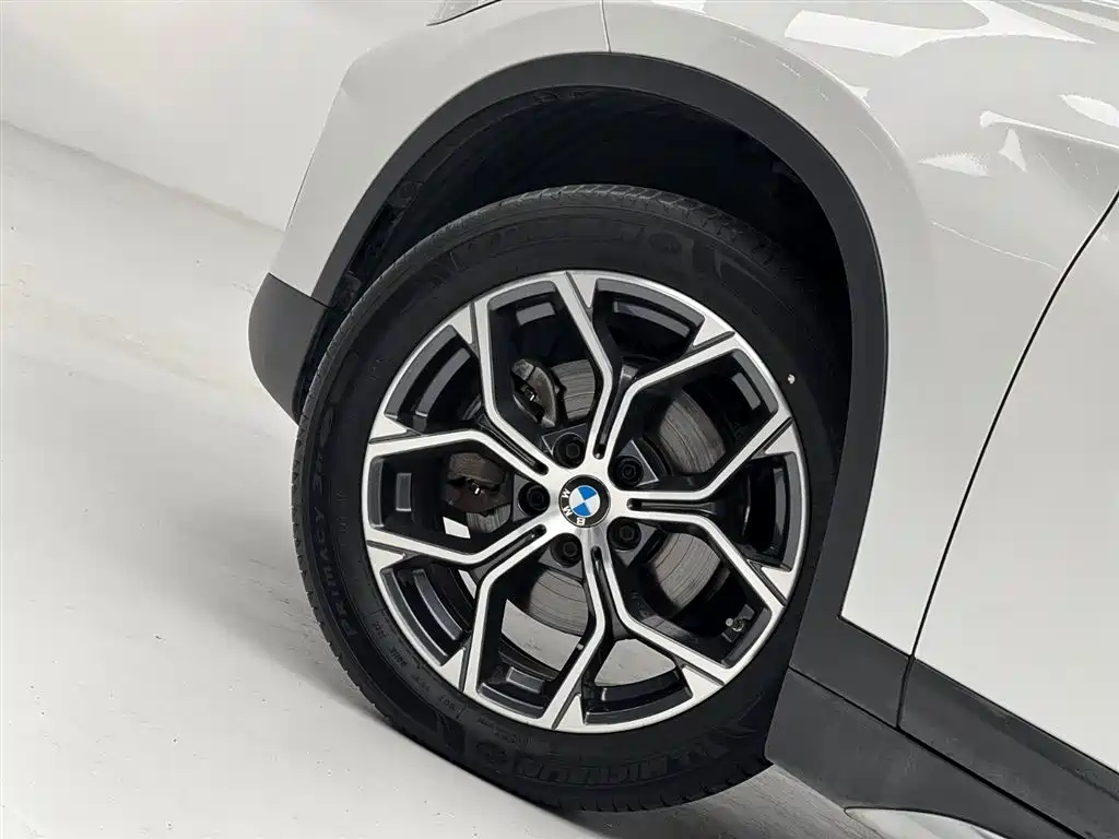 BMW X1 2022 — фото 9