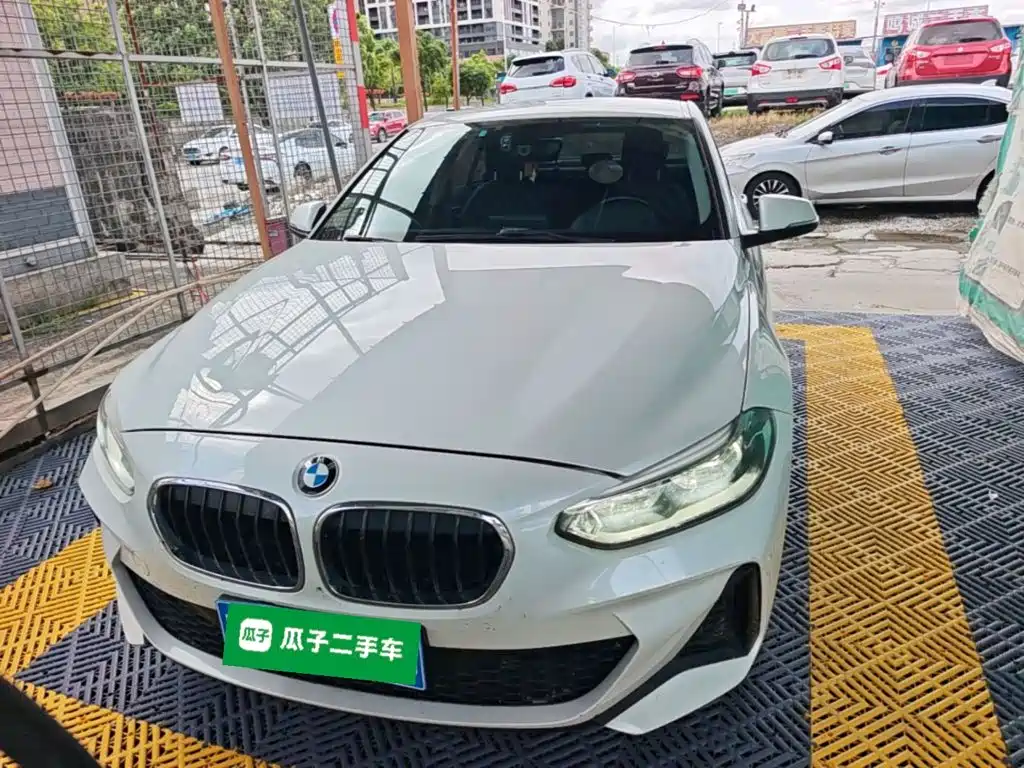 BMW 1 Series 2021