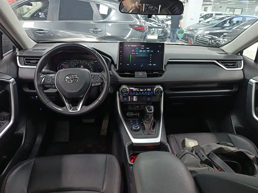 Toyota Wildlander New Energy 2023 — фото 10