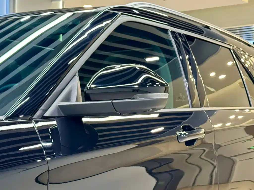 Ford Explorer 2025 — фото 11