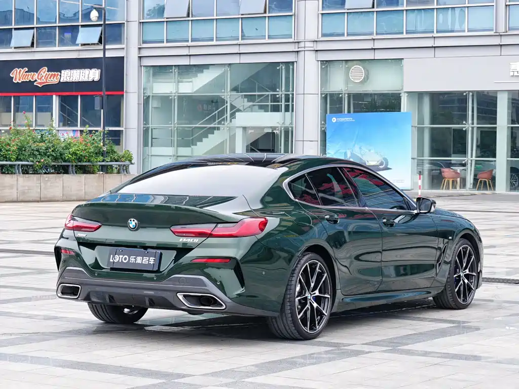 BMW 8 Series 2023 — фото 4