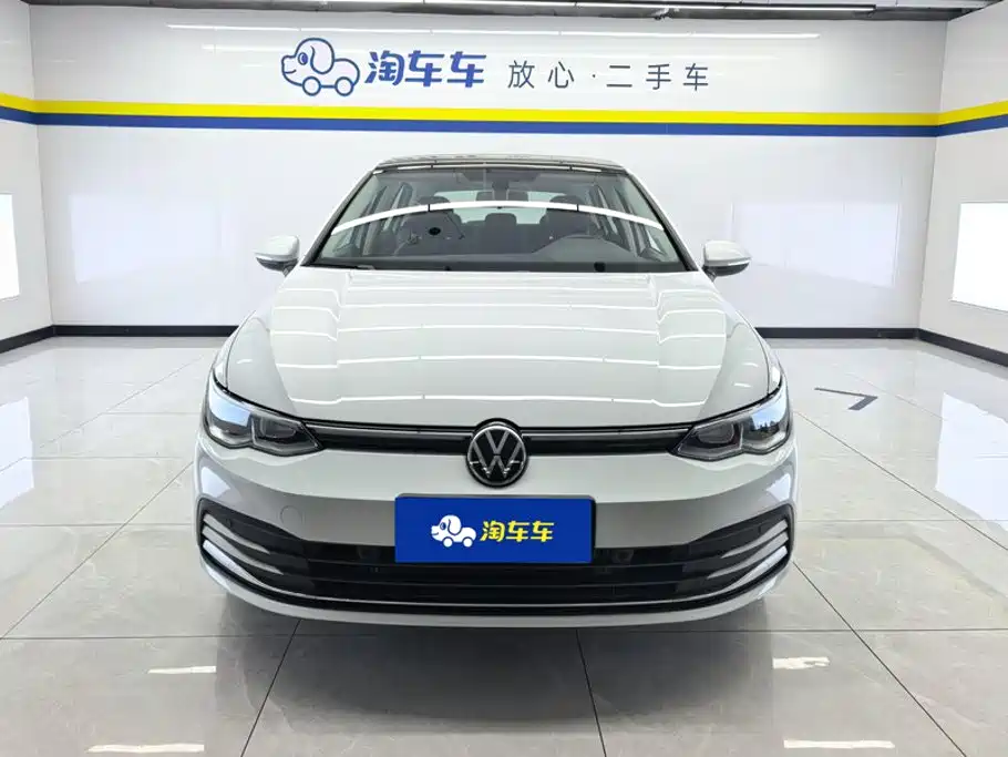 Volkswagen Golf 2021