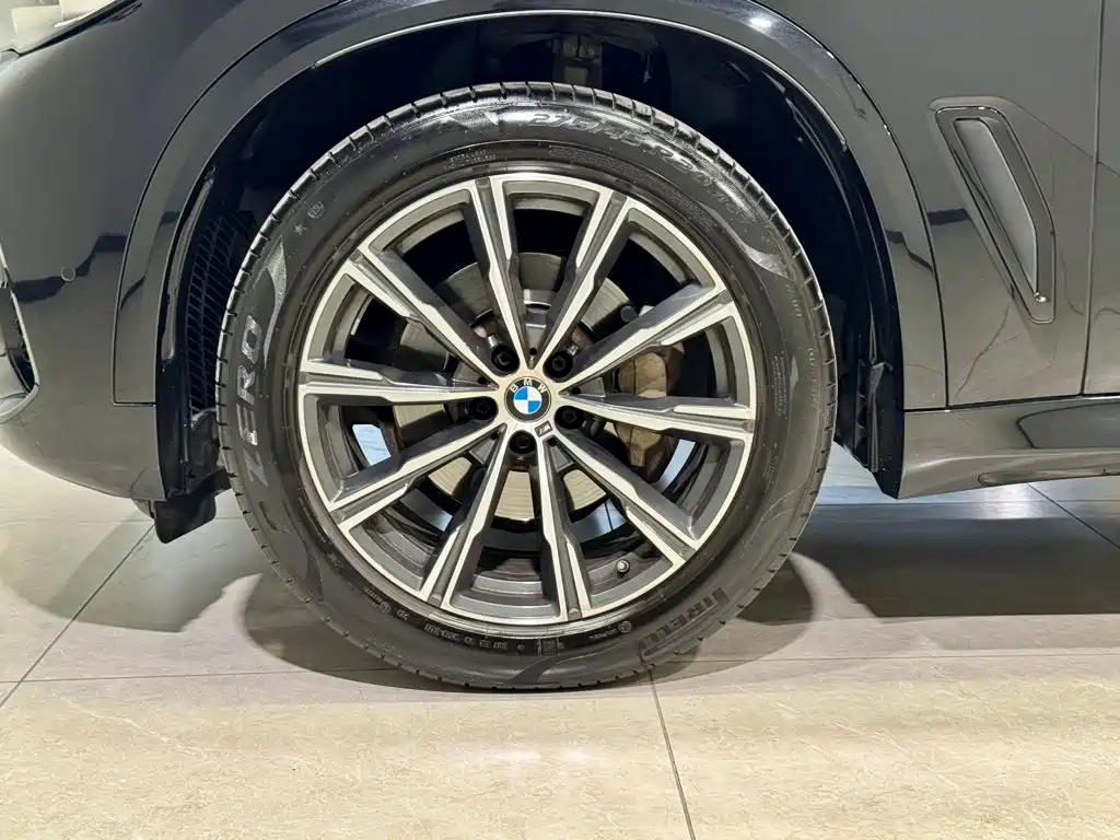 BMW X5 2021 — фото 9