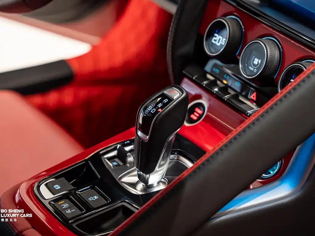 Jaguar F-TYPE 2018 — фото 36