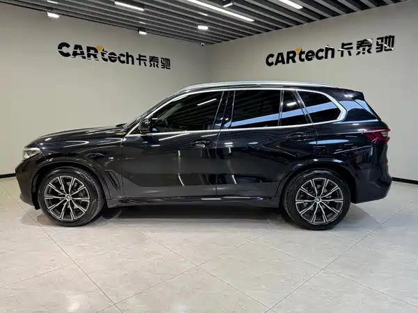 BMW X5 2021