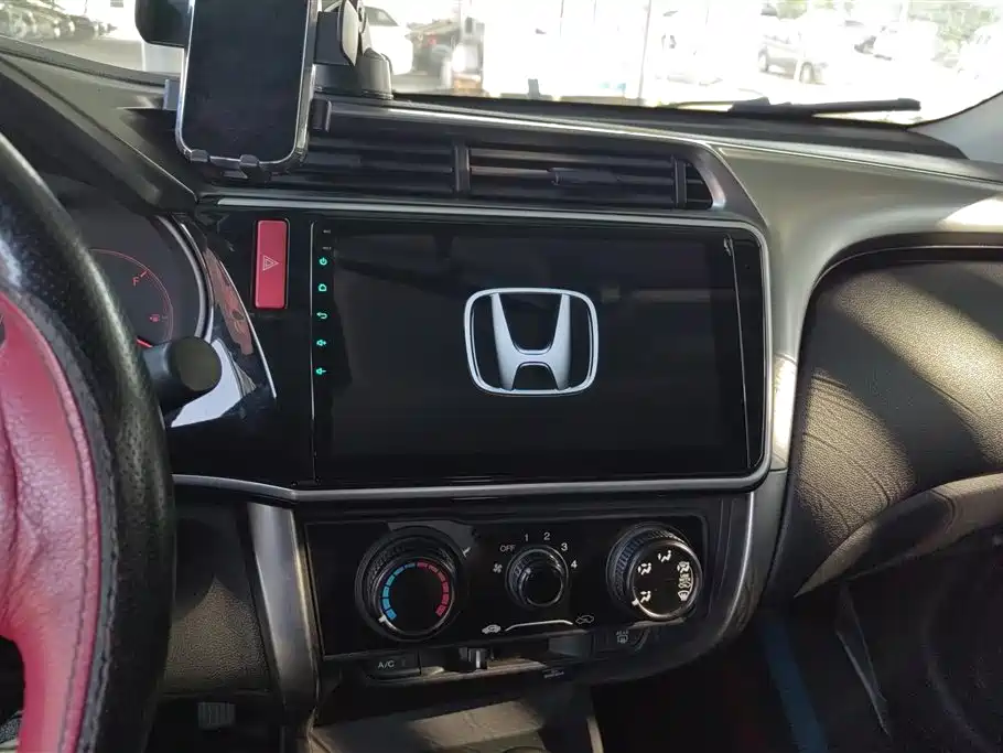 Honda City 2017 — фото 13