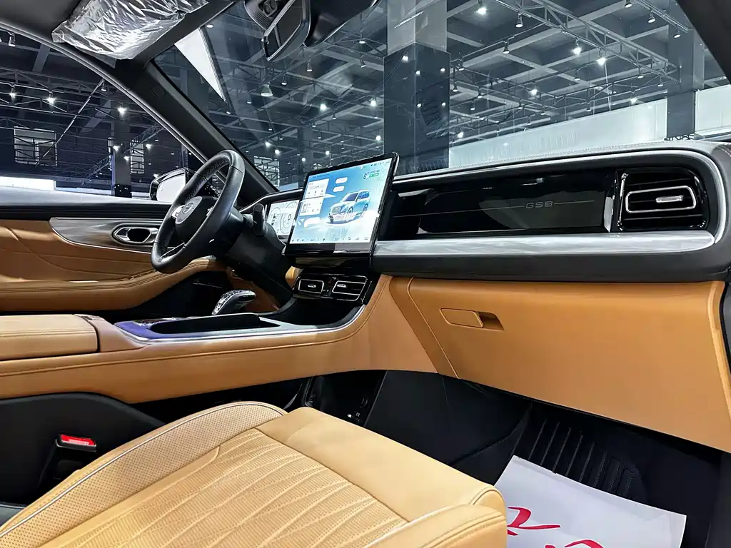 GAC Motor Trumpchi GS8 2025 — фото 11