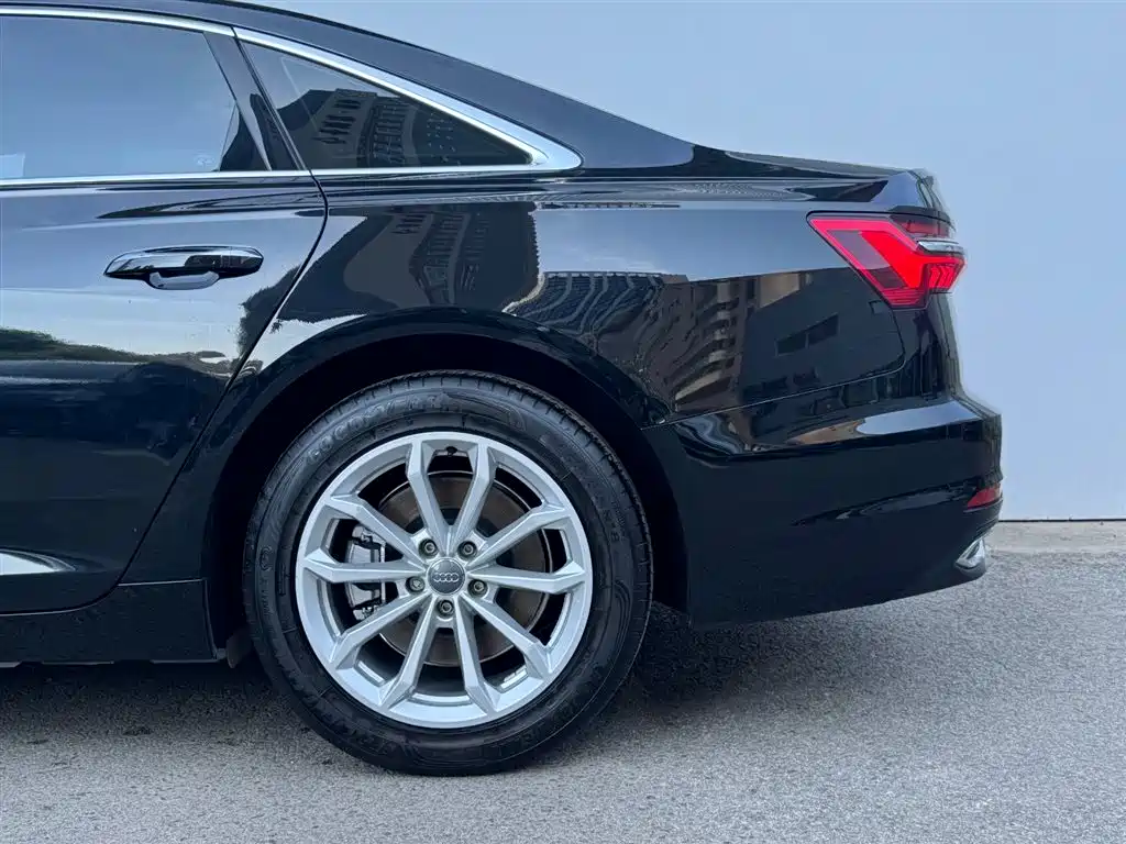 Audi A6L 2021