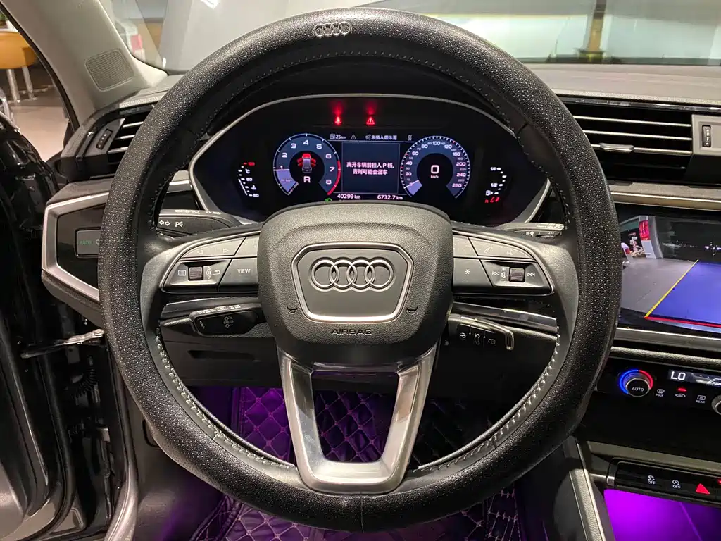 Audi Q3 2022 — фото 12