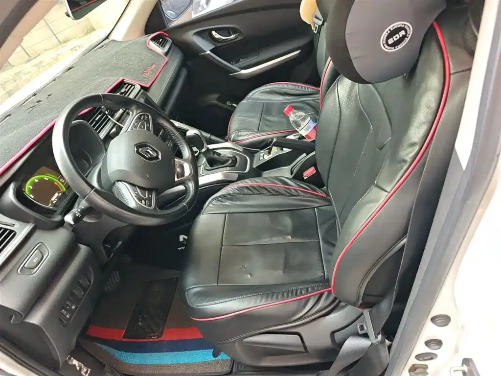 Renault Kadjar 2017 — фото 11