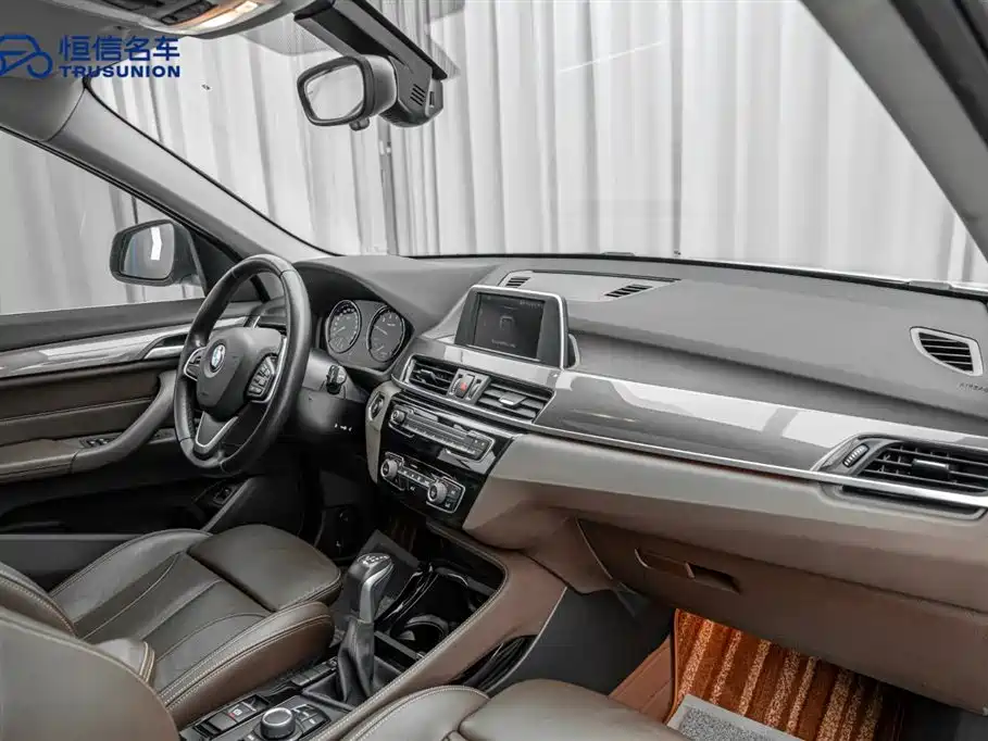 BMW X1 2019 — фото 14