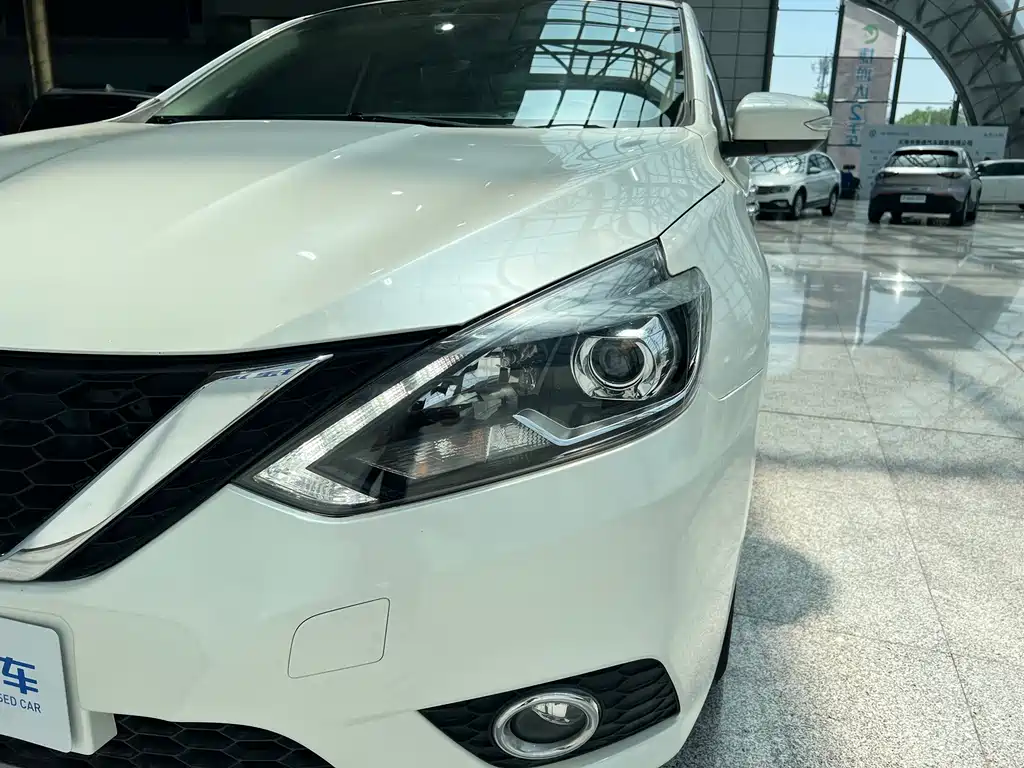Nissan Sylphy 2018 — фото 14