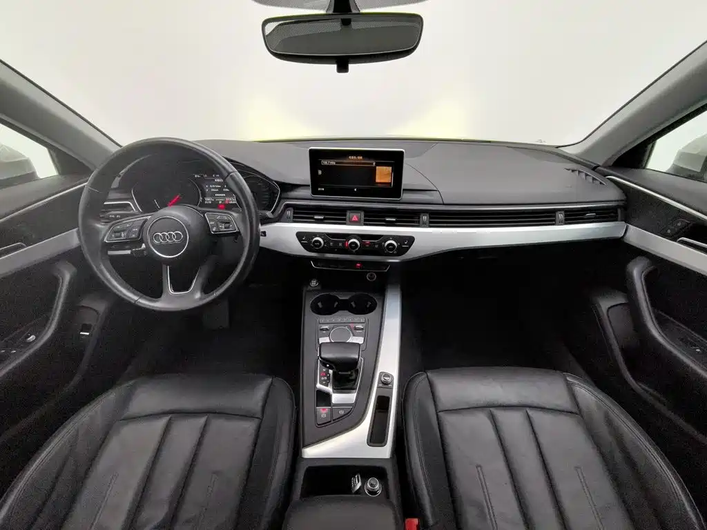 Audi A4L 2017