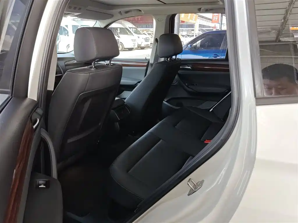 BMW X3 2017 — фото 17