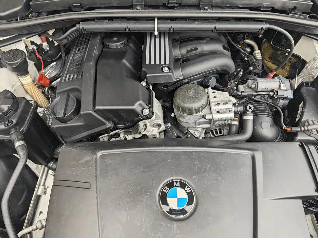 BMW 3 Series 2012 — фото 18