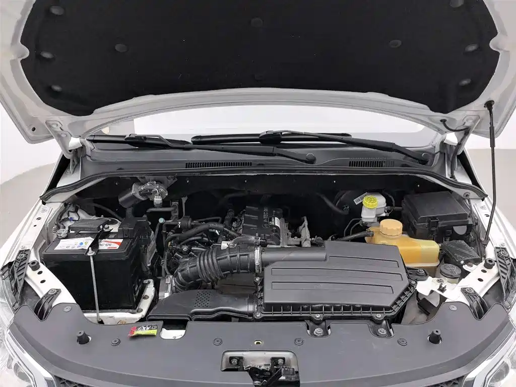 Wuling Hongguang 2016
