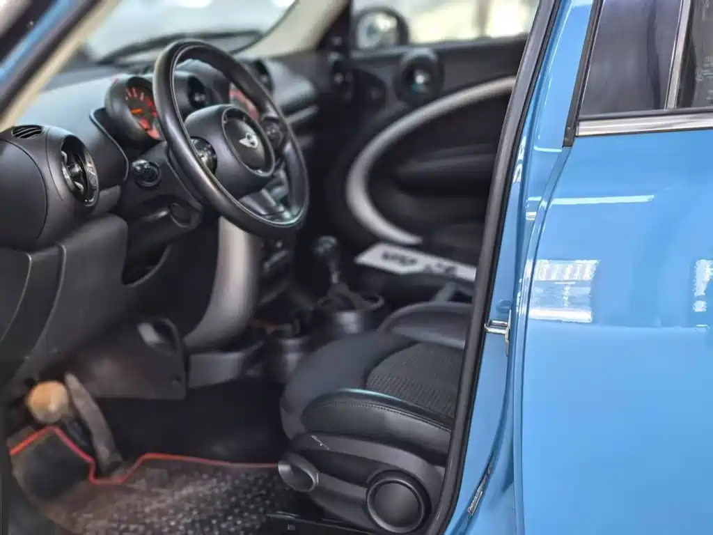 MINI Countryman 2016 — фото 19