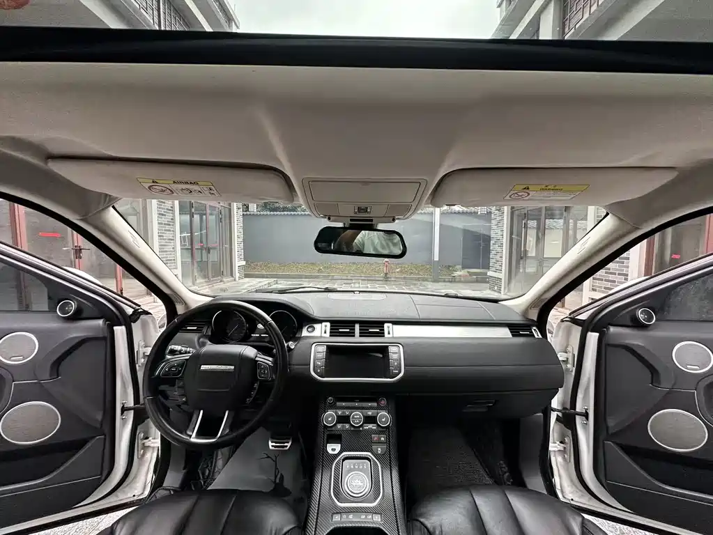 Land Rover Evoque 2016 — фото 11