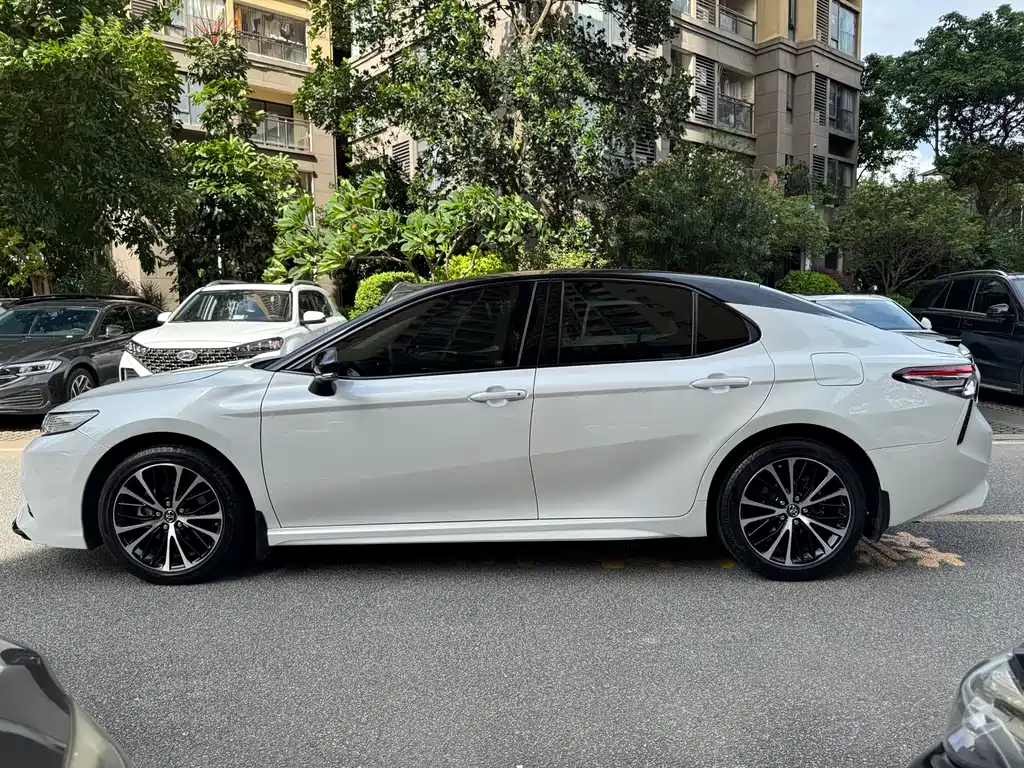 Toyota Camry 2020