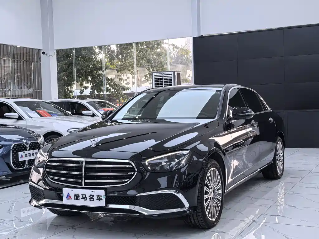 Mercedes-Benz E-Class 2022 — фото 1