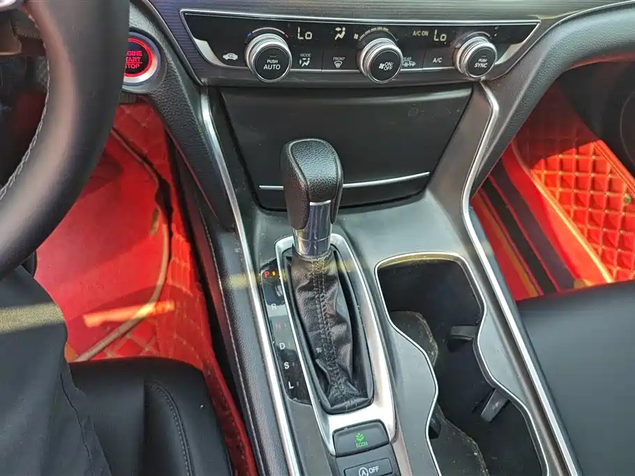 Honda Accord 2021 — фото 16
