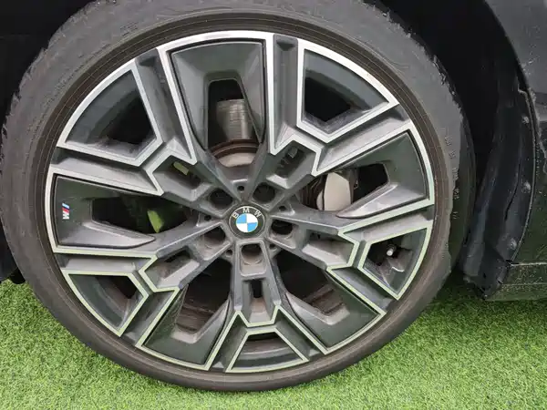 BMW 5 Series 2025