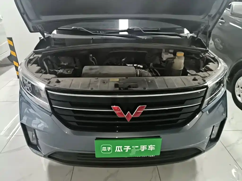 Wuling Hongguang PLUS 2020 — фото 20
