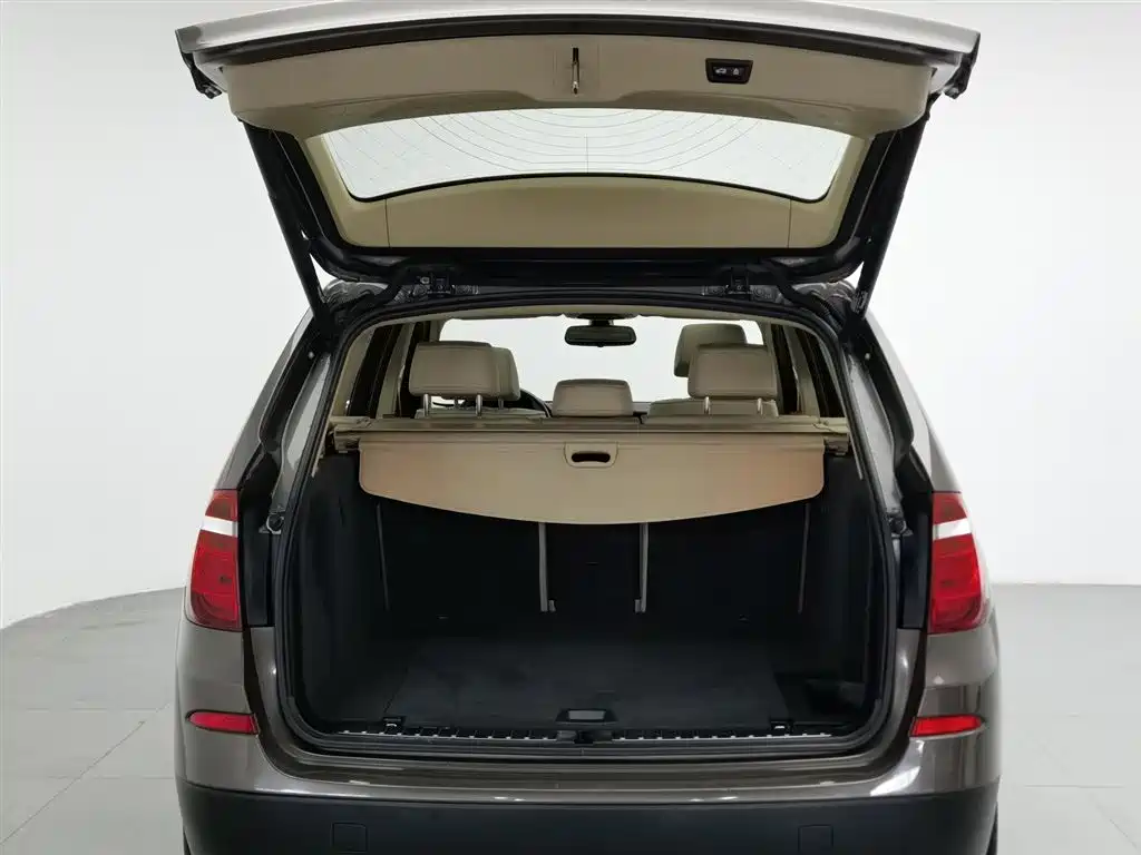 BMW X3 2011 — фото 16