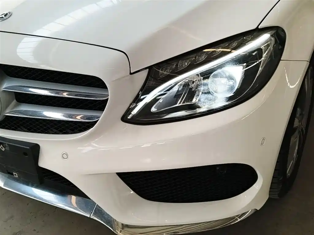 Mercedes-Benz C-Class 2018 — фото 24