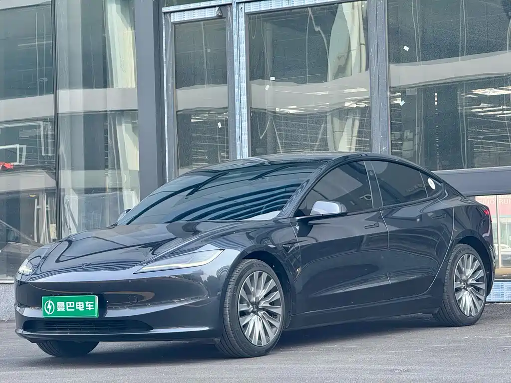 Tesla Model 3 2024 — фото 2
