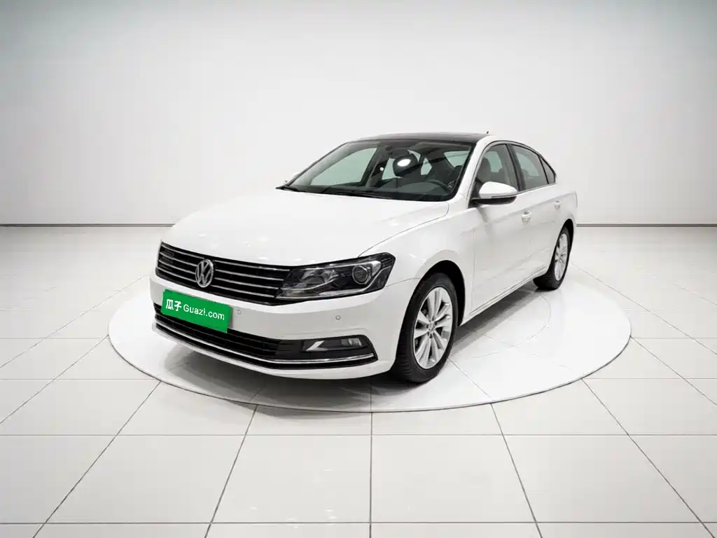 Volkswagen Lavida 2016 — фото 1
