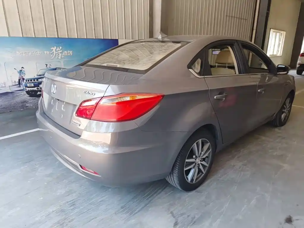Changan Eado 2015