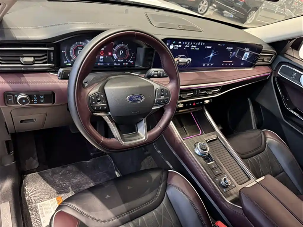 Ford Explorer 2023 — фото 13