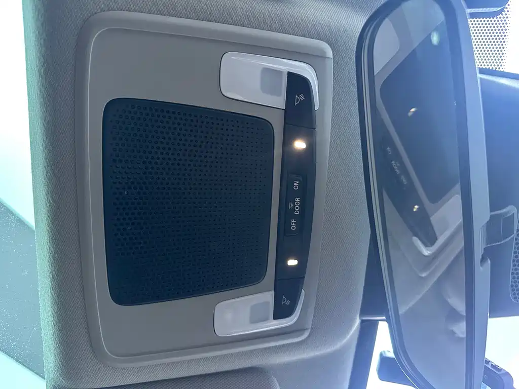 Honda Vezel 2023 — фото 15