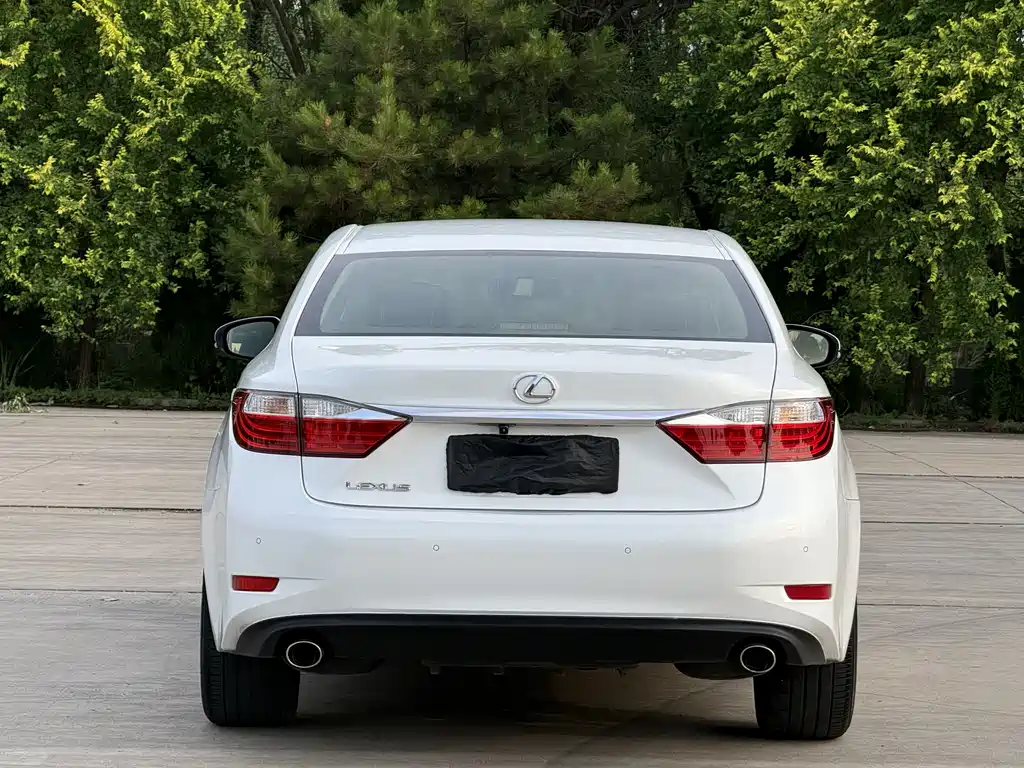 Lexus ES 2015