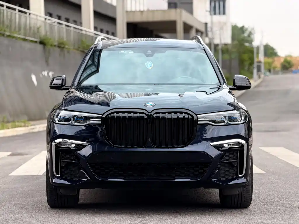 BMW X7 2022 — фото 2